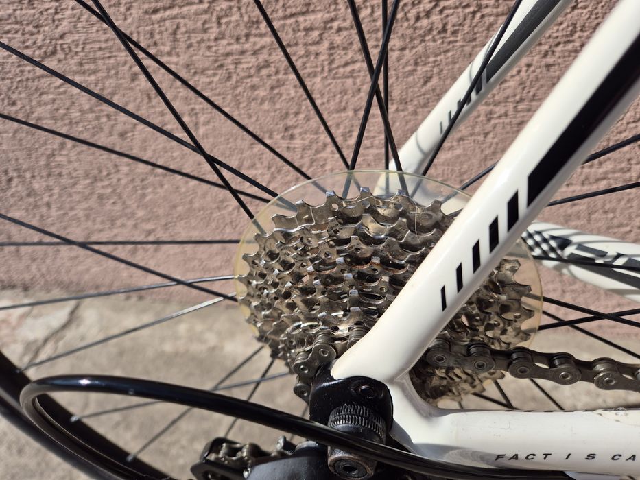 Rower szosowy Specialized Roubaix, full carbon, Shimano Sora