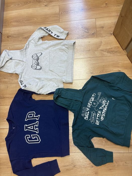 3 bluzy Sinsay i Gap 146