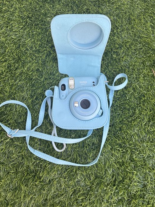Vendo polaroid instax azul com bolsa mas sem cargas