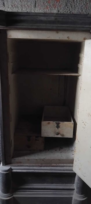 Cofre antigo "Milners 212 Patent"