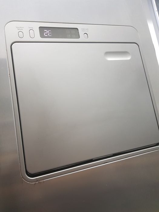 Холодильник SAMSUNG rsj1kers разборка