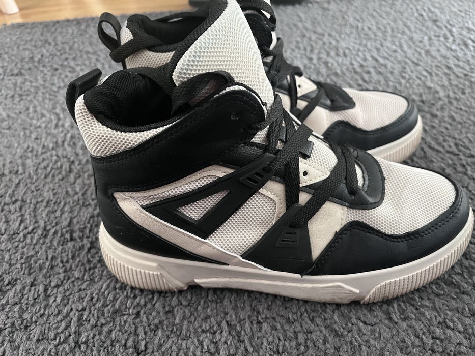 Snakersy damskie Sinsay