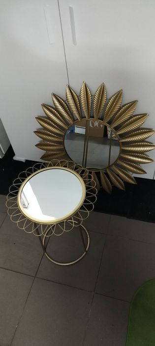 Conjunto Espelho e mesa espelhada