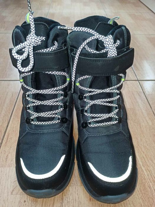 Дитячі зимові черевики. Розмір 38