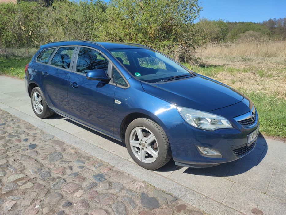 Opel Astra J Sports Tourer Android PDC Tempomat Hak