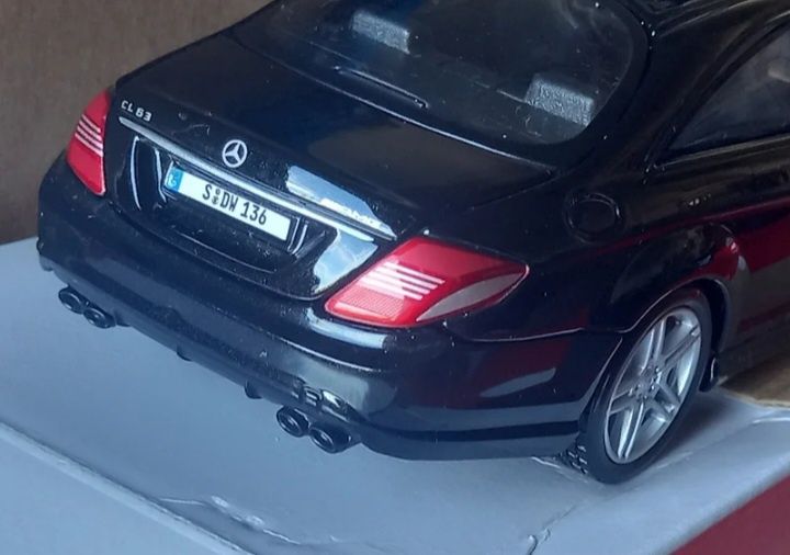 Maisto escala 1/24 Mercedes-Benz GL63 amg