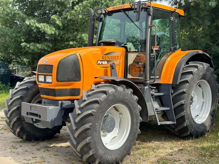 Renault ARES 710  Ciągnik Renault Ares 710 + TUR ładowacz