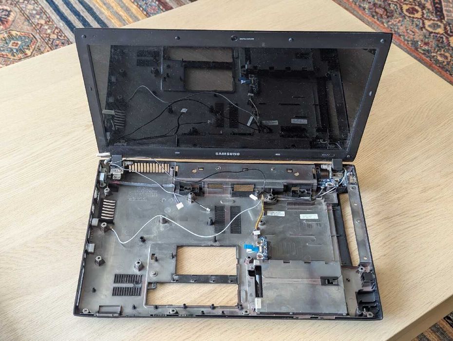 Samsung R522 matryca, obudowa, kamera