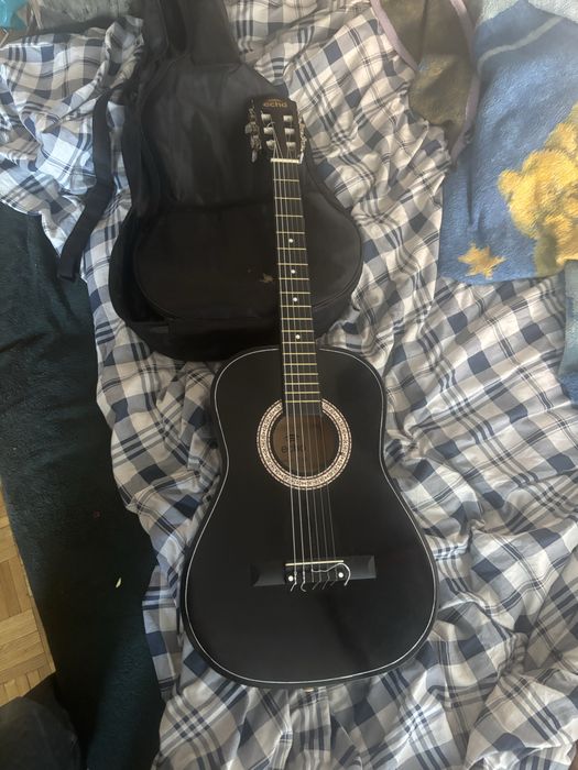 Gitara klasyczna Echo (czarna) + pokrowiec - spedzam za 180 zl