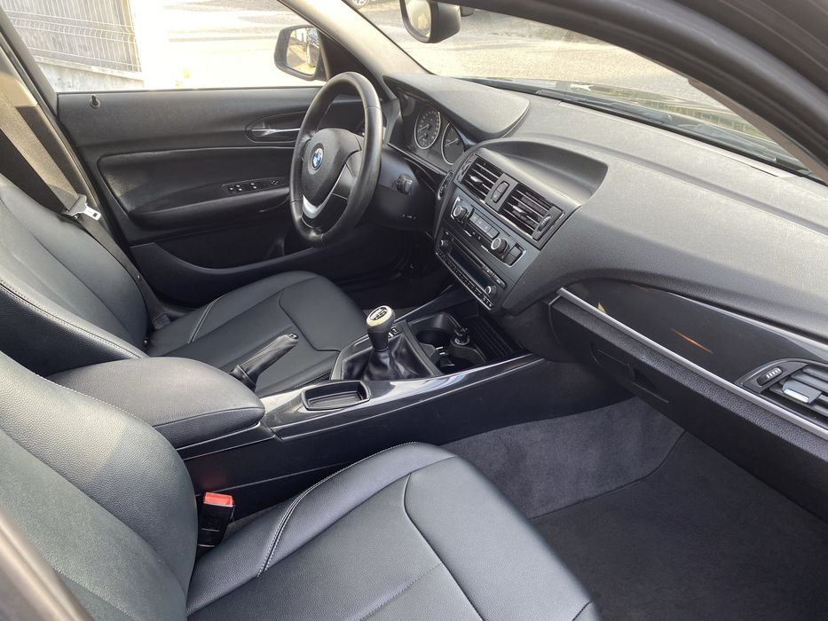 BMW 118d Line Urban - Estofos em Pele - Nacional