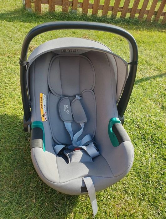 Fotelik Baby Safe 3 i-Size + isofix base station Flex Base
