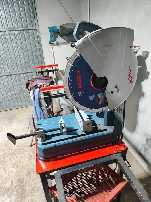 Serra de corte para metal Bosch GCO 14-24 J Professional