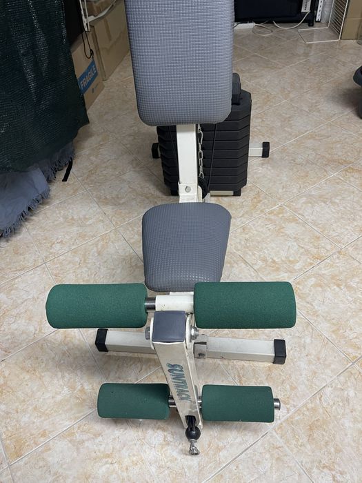 máquina de desporto, braços e pernas