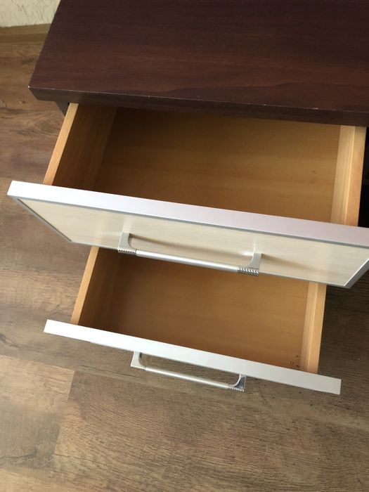 Sprzedam komodę  z półką szafką i szufladami