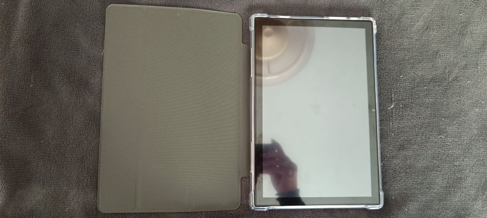 Tablet com caa, teclado e caneta457281293790095361