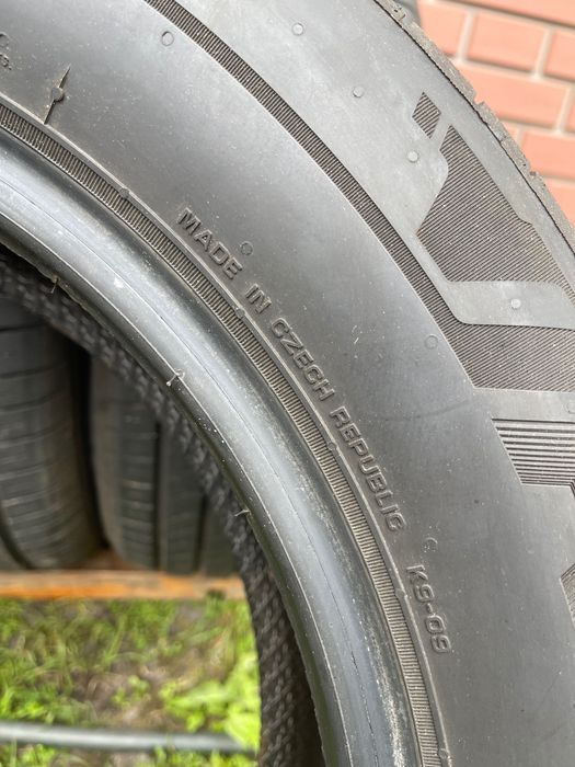 Шини. . 205/60/16