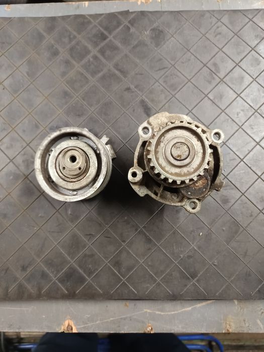 Ремінь ГРМ для авто VW, Skoda, Seat. Помпа і натяжний ролік.