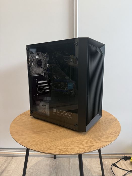 Komputer pc.