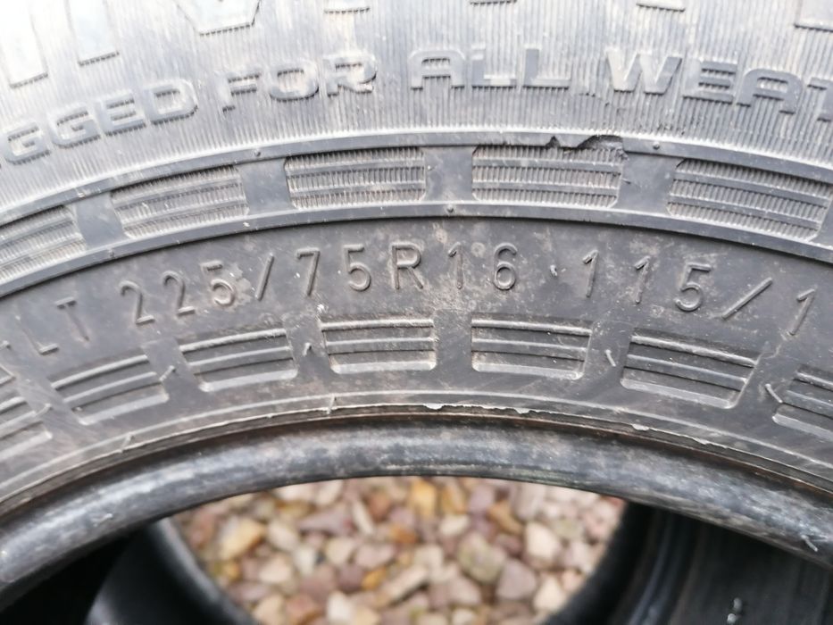 225/75/16 Nokian wielosezonowe