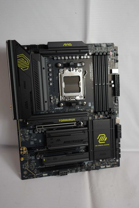 Материнська плата MSI MAG X870 TOMAHAWK WIFI AM5 RYZEN