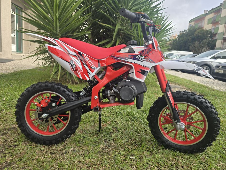 Mini motocross gasolina de cilindrada 50 vários cores disponíveis novo