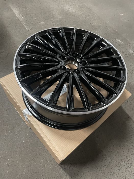 Felga Mercedes AMG 5x112 7.5J 19” ET49