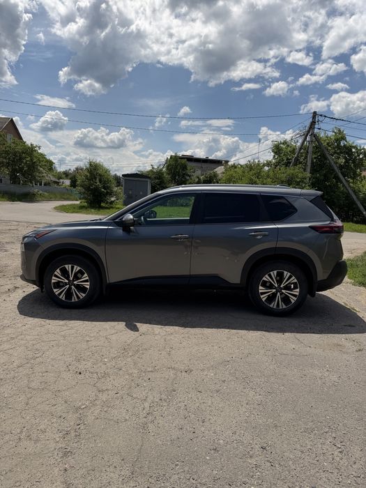 Nissan Rogue SV AWD 2022