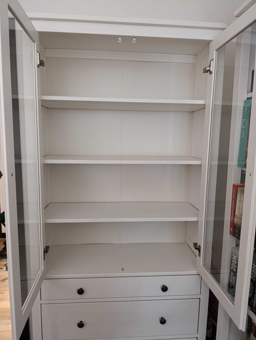 Witryna IKEA HEMNES biała – bardzo dobry stan