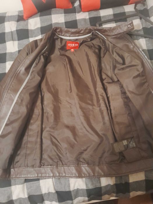 Casaco Guess, tamanho S, Novo