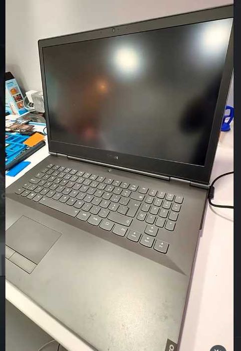 Montagem, desmontagem, reparações, manutenções de Computadores415833844089497601