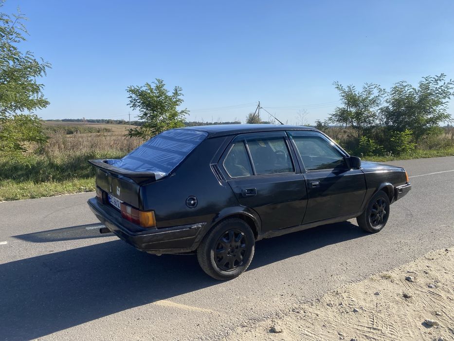Вольво 340 2.0 бензин (задній привід)