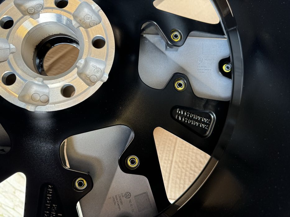 Felga 9,5x21 ET31 VW Touareg 760 oryginał jak NOWA