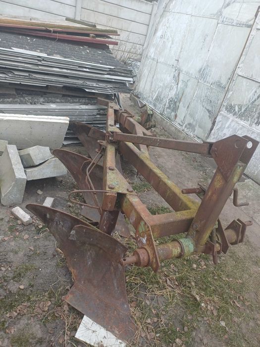 Sprzedam plug i rozsiewacz do nawozu