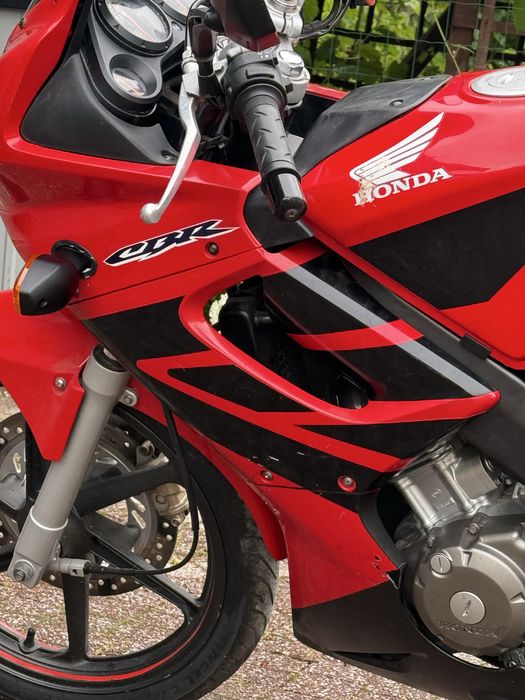 Honda cbr 125   2004 rok