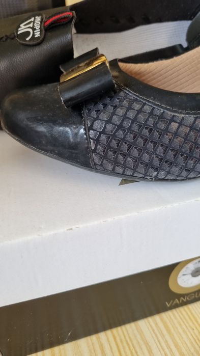 Sapatos de senhora tamanho 39