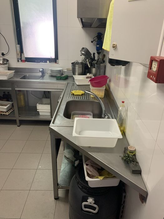 Cafe snack bar equipado