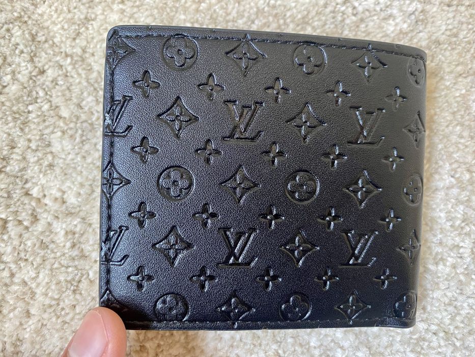 Carteira Louis Vuitton Embossed Flower