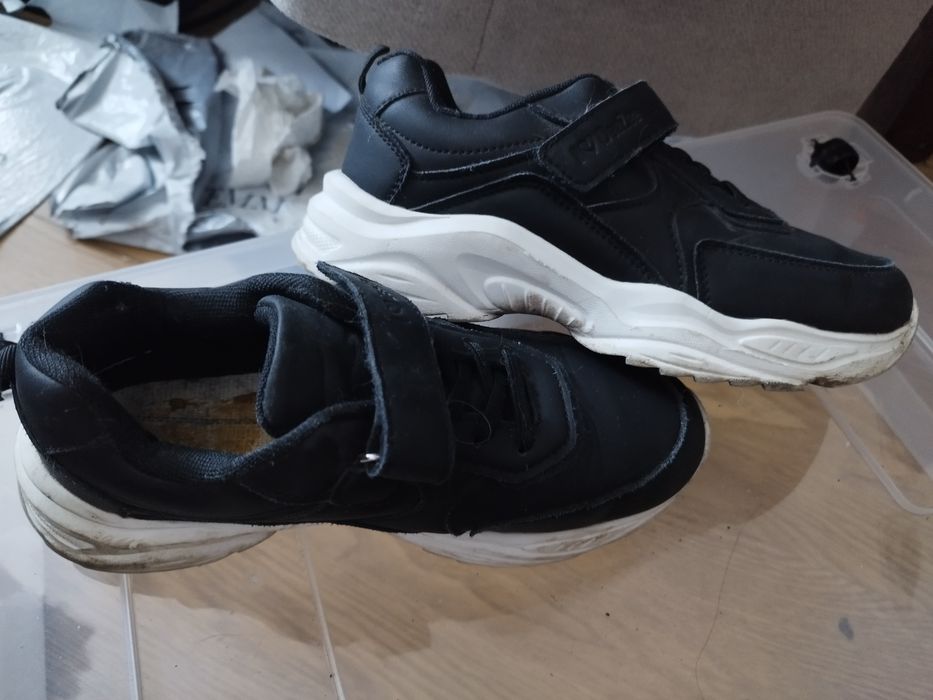 Buty sportowe DeeZee rozm.35