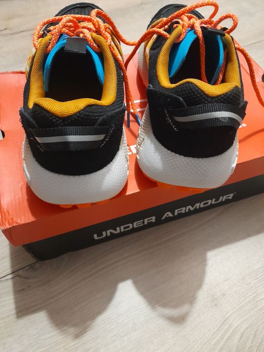 Buty Under Armour 40
