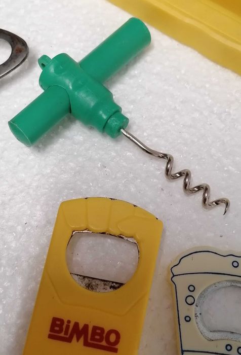 Abre cápsulas e saca rolhas, lote todo por 7€