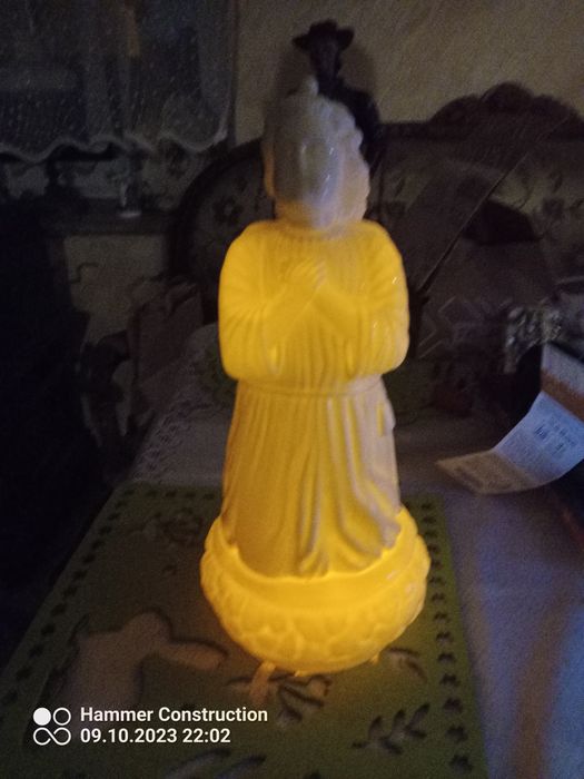 Piękna lampka anioł