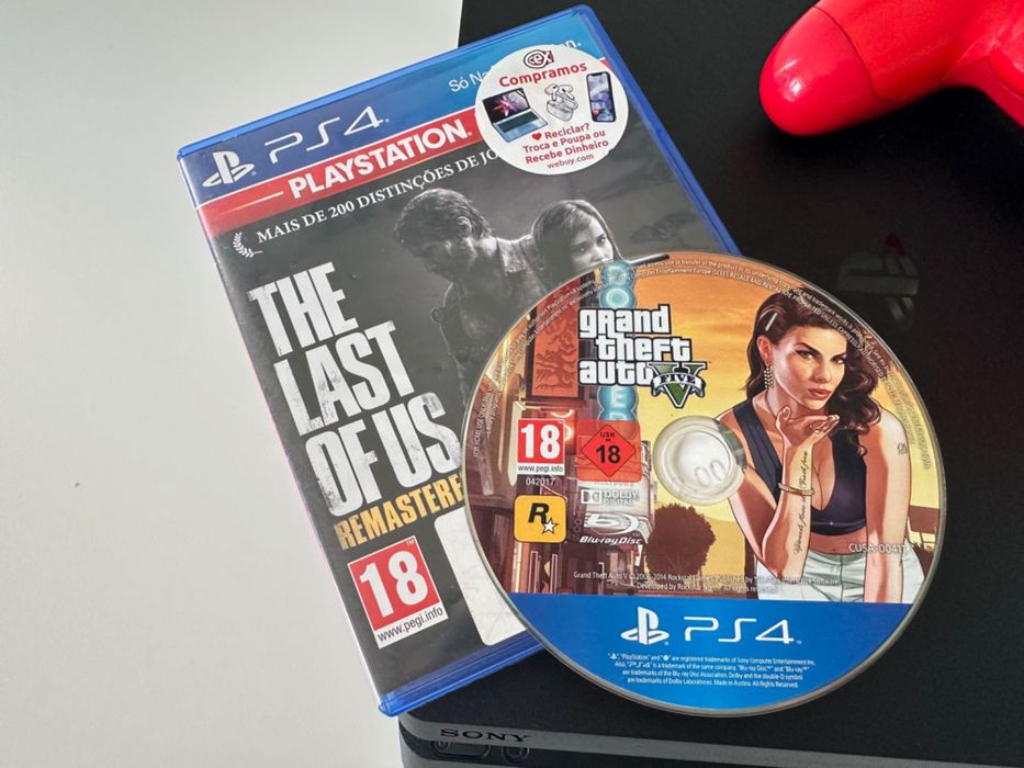 Consola PlayStation PS4 Slim 1TB com Comando e 2 Jogos