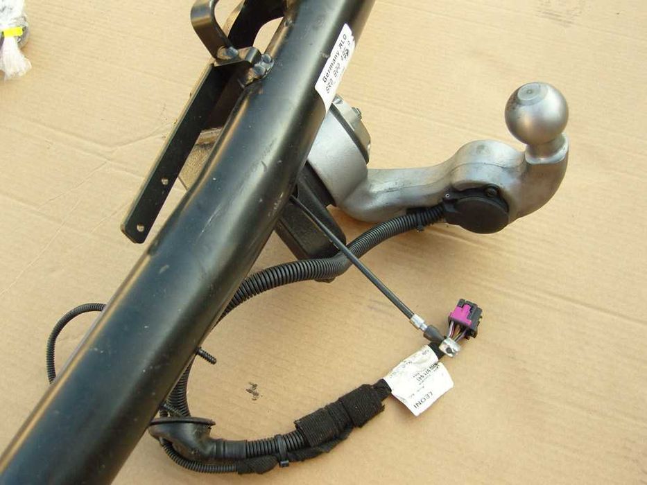 Audi q5 8R hak holowniczy oryginalny automatyczny