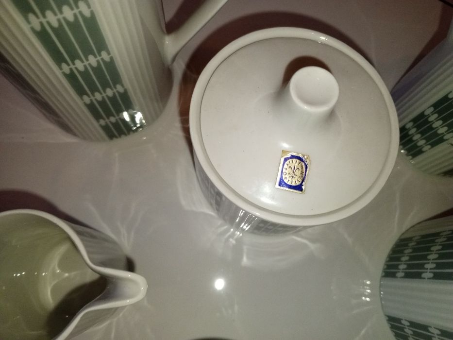 Sprzedam porcelanowy zestaw kawowy