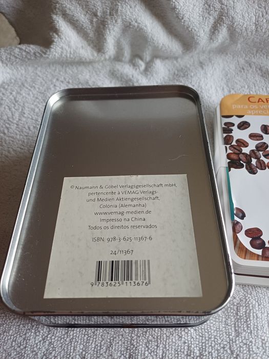 Caixa com receitas de café