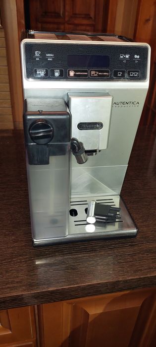 Кофемашина DELONGHI