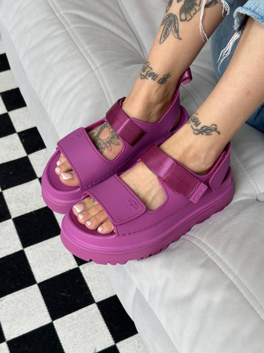 Босоніжки жіночі ugg