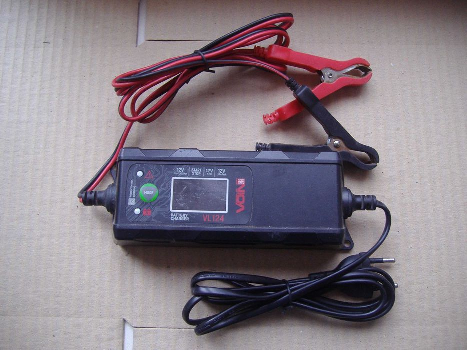 Зарядное устройство 12v для автомобильных и скутерных аккумуляторов