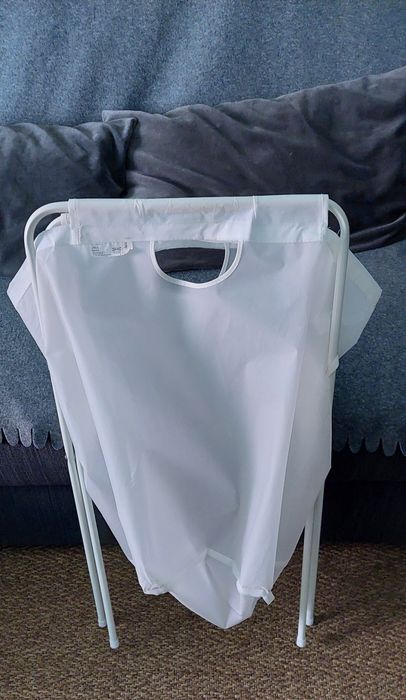Cesto de roupa IKEA