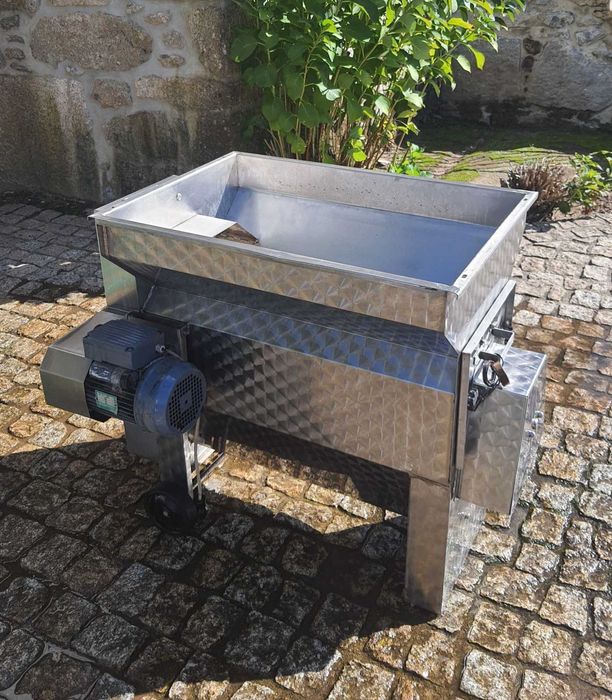 Ralador de Uvas Inox